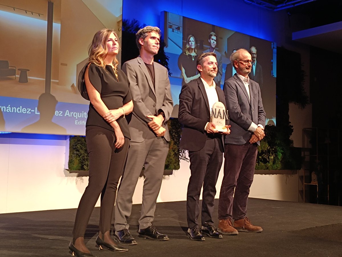 🏆 Premio NAN a la mejor vivienda plurifamiliar - categoría patrocinada por <a href="/gresmanc/">Gresmanc Group</a>: Edificio Viciana de Fernández-Llebrez Arquitectura.

#PremiosNAN2025