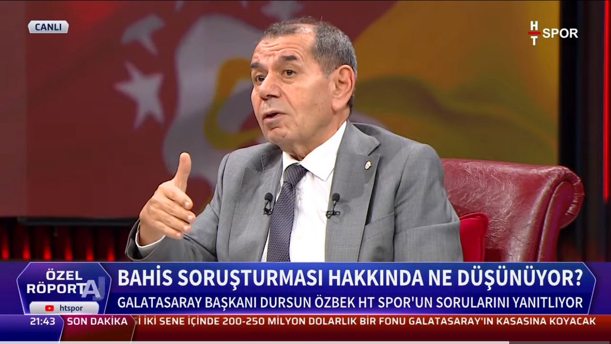 thefenerbahce01's tweet image. bu herif neden her gün canlı yayına çıkıyor bilen var mı?