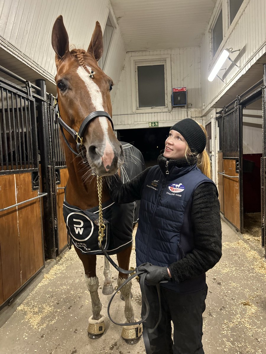 Bergsåker 18 november segrare lopp 3, Ultimate Scotch!

Segertid: 17,2 2140m
Ägare: Gunnar Olsson Hästtransporter AB
Skötare: Ida Edin