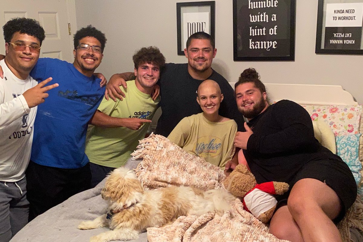 Jon_Blau's tweet image. Here's Ryan Linthicum (right), Bryan Bresee, and some ex-Damascus High teammates with Ella Bresee.

Everyone obviously understood how much Ella meant to Bryan. She was like a sister to Ryan, too.

He'll honor her during one last Tiger Walk this weekend: postandcourier.com/sports/clemson…