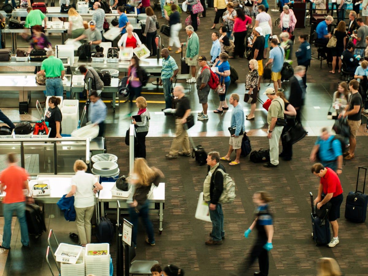 upgradedpoints's tweet image. This year’s holiday travel season is arriving just after a messy stretch for the airline industry...
 
Before you travel this holiday season, here’s what you need to know and how you can best prepare... upgradedpoints.com/news/thanksgiv…