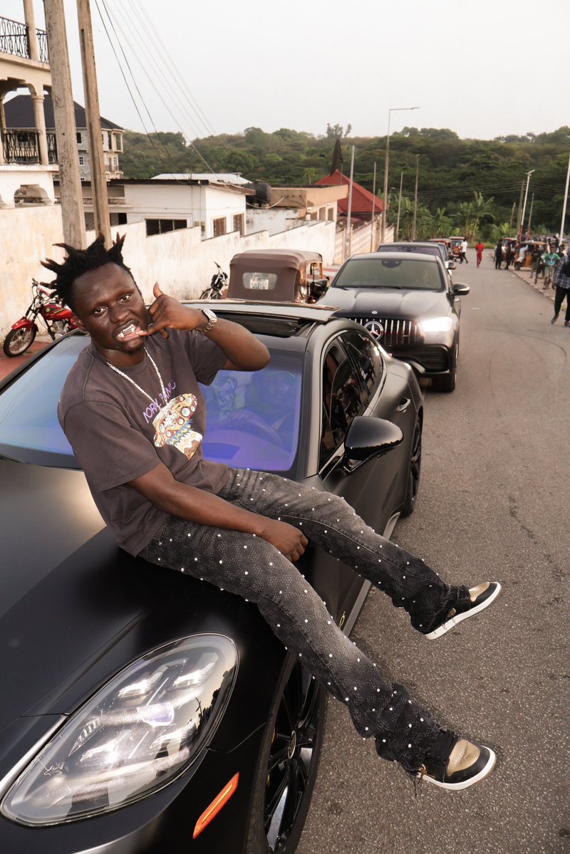 paul_agbavor_'s tweet image. enough has been said about Wendy Shay and Shay Concert

who’s currently the real face of Asakaa 

O’Kenneth.             or.     Jay Bhad