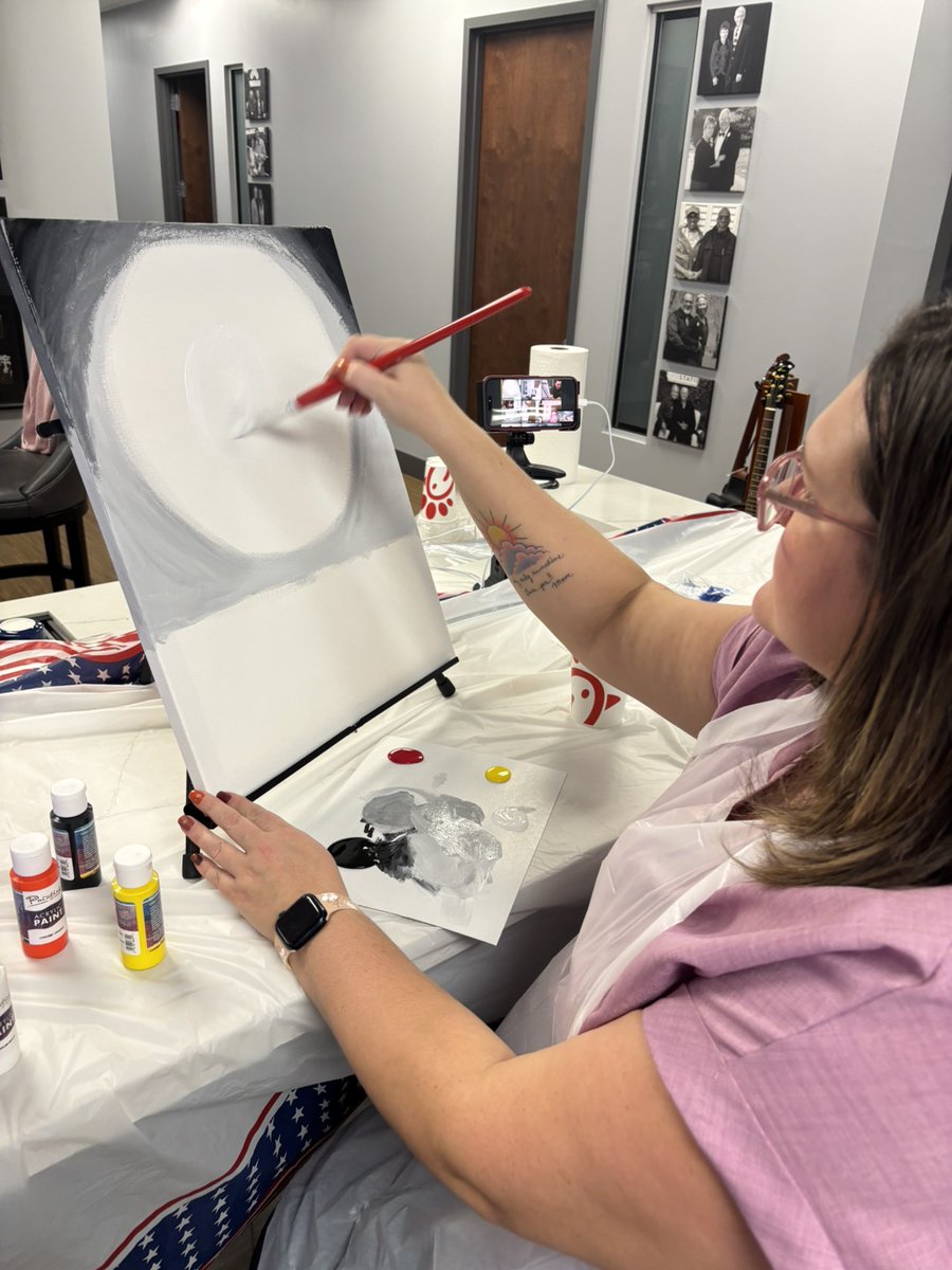 ProstatisFinan1's tweet image. More great moments from our Virtual Paint-Along last night! 🎨✨ #ProstatisFinancial #ClientEvents #PaintNight #FinancialPlanning
