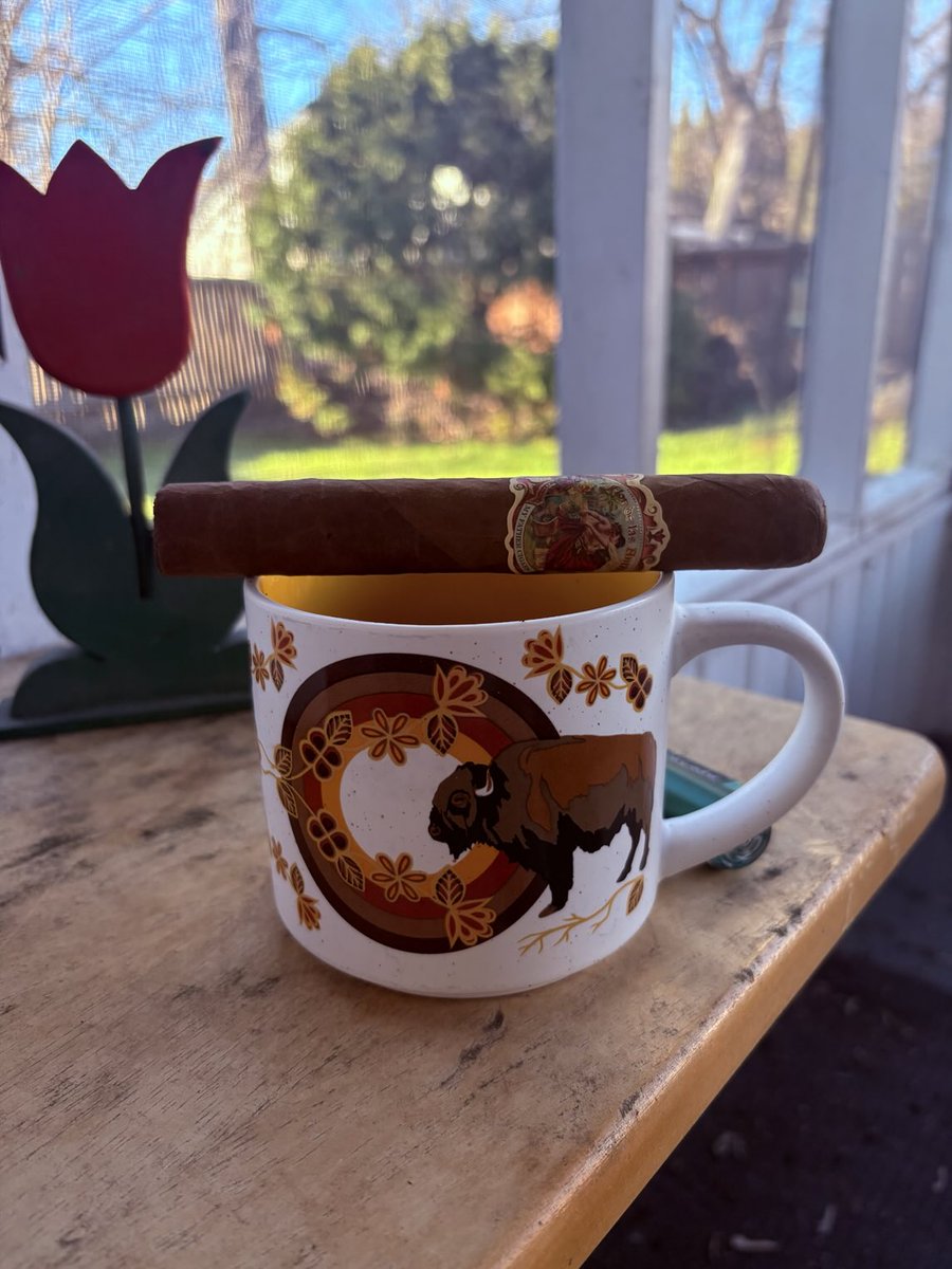 sigurdson_chris's tweet image. Afternoon coffee break