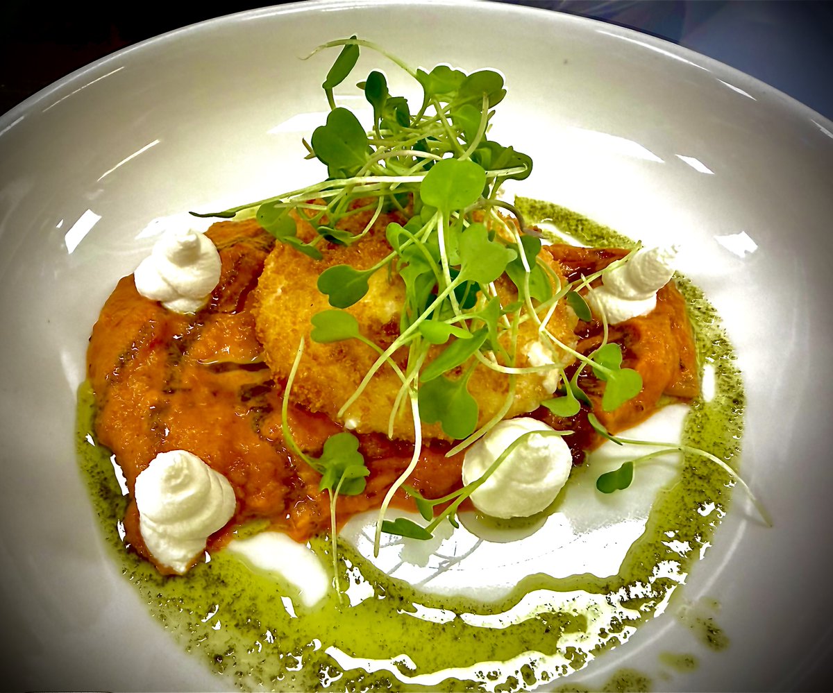 CieloSanibel's tweet image. Sous Chef Rey&apos;s Panko Crusted Crispy Burrata with a Vodka Cardinale Sauce, San Daniella Prosciutto, Fresh Basil Oil, Whipped Ricotta and Micro Arugula.