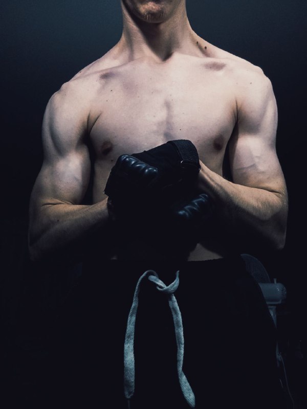 Red_Shiter's tweet photo. I've been training my body for half a year, I've grown up, and here's my result. I want more.🦾💀🔥 https://t.co/fSdQcMosQZ