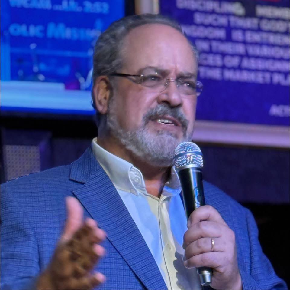 ChinasaNworu's tweet image. Mike Arnold wrote -:

Justice or Vengeance: The Case of Nnamdi Kanu

On November 20, 2025, Nigeria sentenced a man to life in prison for words spoken from foreign soil—after illegally kidnapping him from Kenya, ignoring a UN ruling demanding his release, and prosecuting him under…