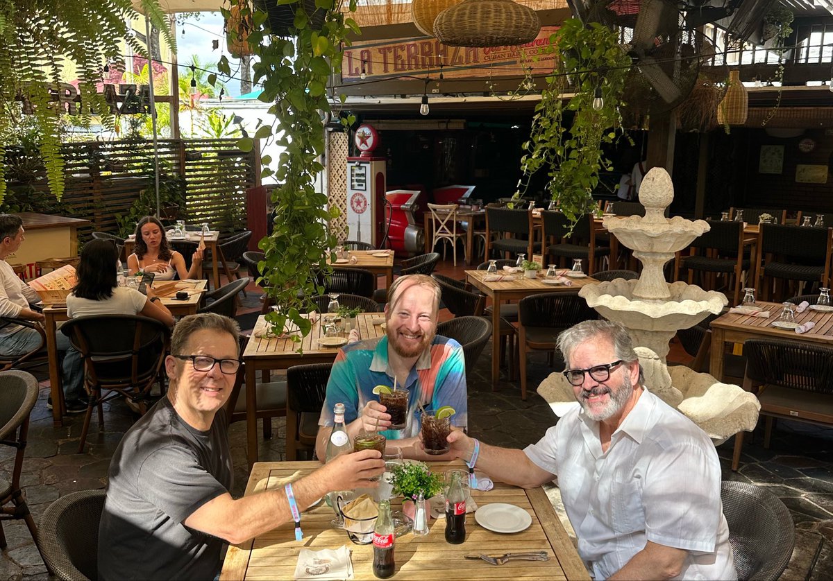 juliogomez's tweet image. Just a treat to take a break from @FintechNerdCon to walk Little Havana, watch some domino games, and have a Cuban Sandwich and a chin wag with these fine gents! 
@AlexH_Johnson @peterrenton 

Thanks @sytaylor for bringing us all together!
@highnotesocial #embeddedfinance