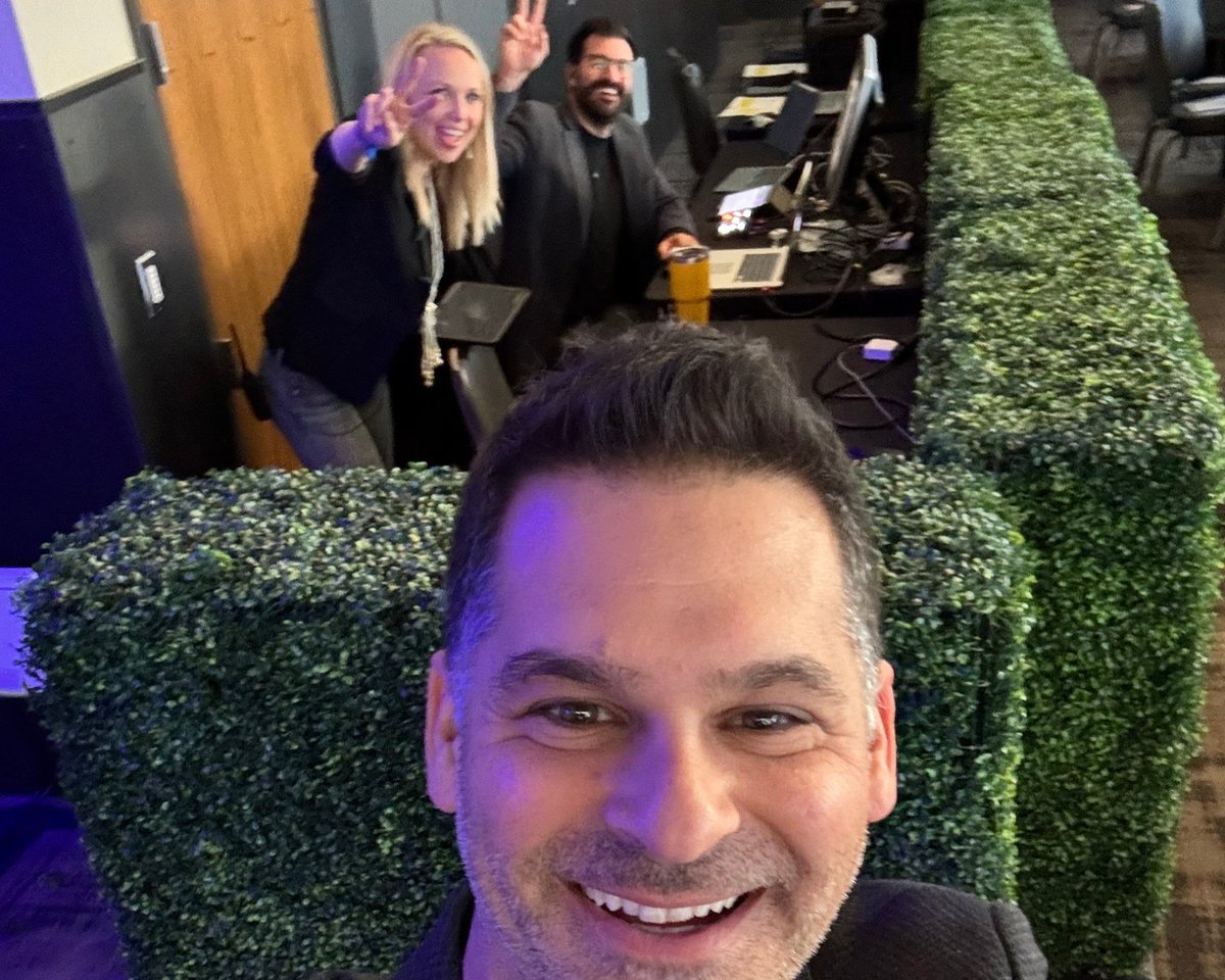 DetroitEventCo's tweet image. Still buzzing from the Habitat for Humanity of Oakland County Fall Gala at M1 Concourse!

From start to finish, this night was all about celebrating a mission that matters—bringing people together to build homes, communities and hope.

#EventRecap #DetroitEventPros