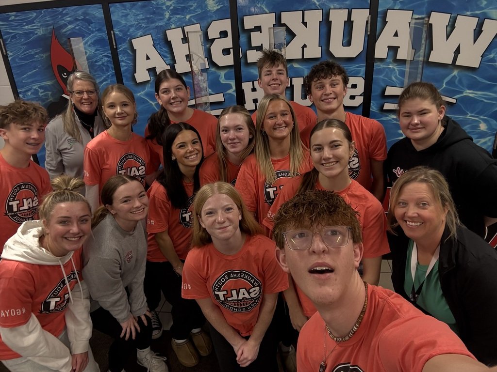 WaukEdFdn's tweet image. Shout out to our awesome volunteers  &amp;amp; drivers who sorted, packed or delivered all of our pie orders: South SALT students,  Wendy Liska, Gina Nordrum, Carol &amp;amp; Roberta.. Special thanks to the team at South HS who welcomed us and allowed us to use their space! #StrongCommunity