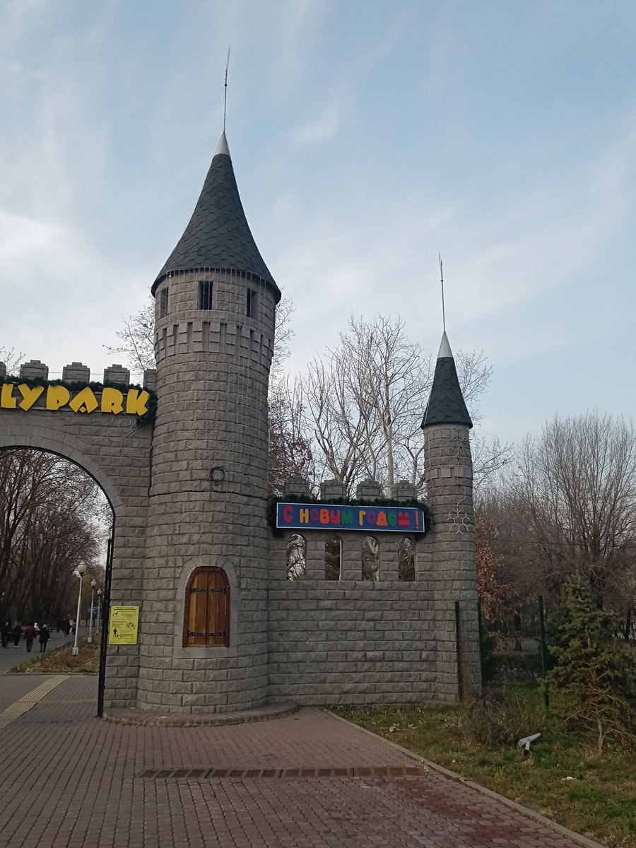 zov_moroz's tweet image. Весенний день 20.11 🙄 +16 У кого больше? До НГ 41 день