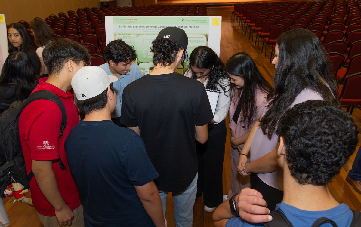 UHEngineering's tweet image. 🚨Create@UH is back, and the Poster Sign-Up Deadline is this weekend!

Check out the flyer for event details, or tap the link to learn more!
egr.uh.edu/current-studen…

Swipe to check some photos from past showcases and some behind the scenes!