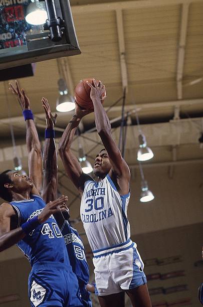 uncsportsphotos's tweet image. Carolina Great Al Wood against Georgetown in the Great Alaskan Shootout in 1980.  #UNCBasketball #UNCommon #tarheels #GoHeels #ACC #CarolinaFamily #uncbball #GDTBATH #UNC #Carolina PHOTO COURTESY OF:  Getty Images