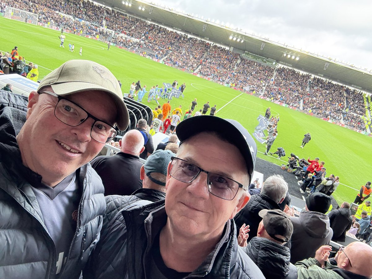 Andy Smith💙 tweet media