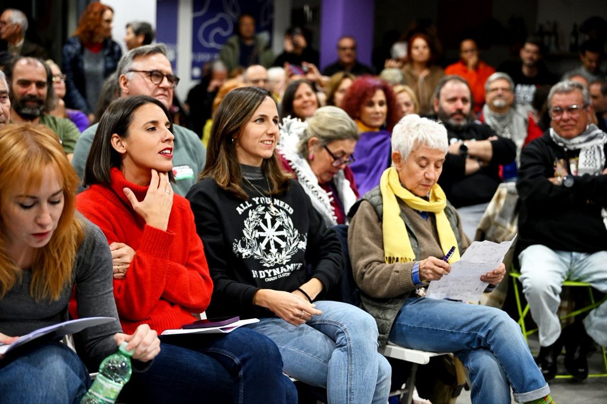 ionebelarra's tweet image. Este 20N leemos fragmentos de las memorias de Juan Carlos I para recordar que la monarquía es heredera del franquismo y que, por tanto, nuestra democracia sólo será digna de tal nombre cuando seamos una República.