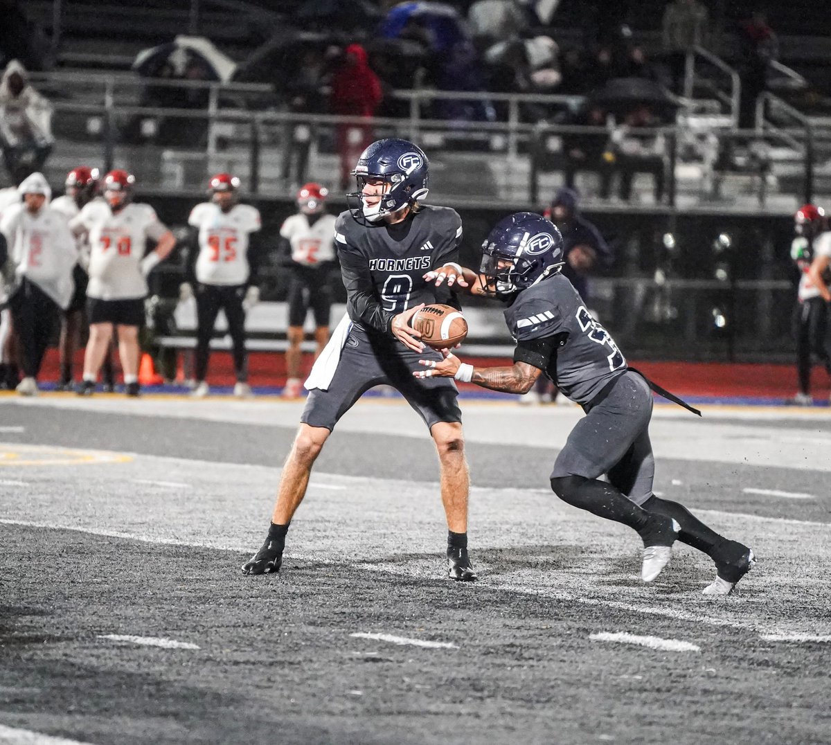 _obj2x's tweet image. You know it’s a party in the end zone everytime, only few can get in though🕺🏽 @FullColl_FB