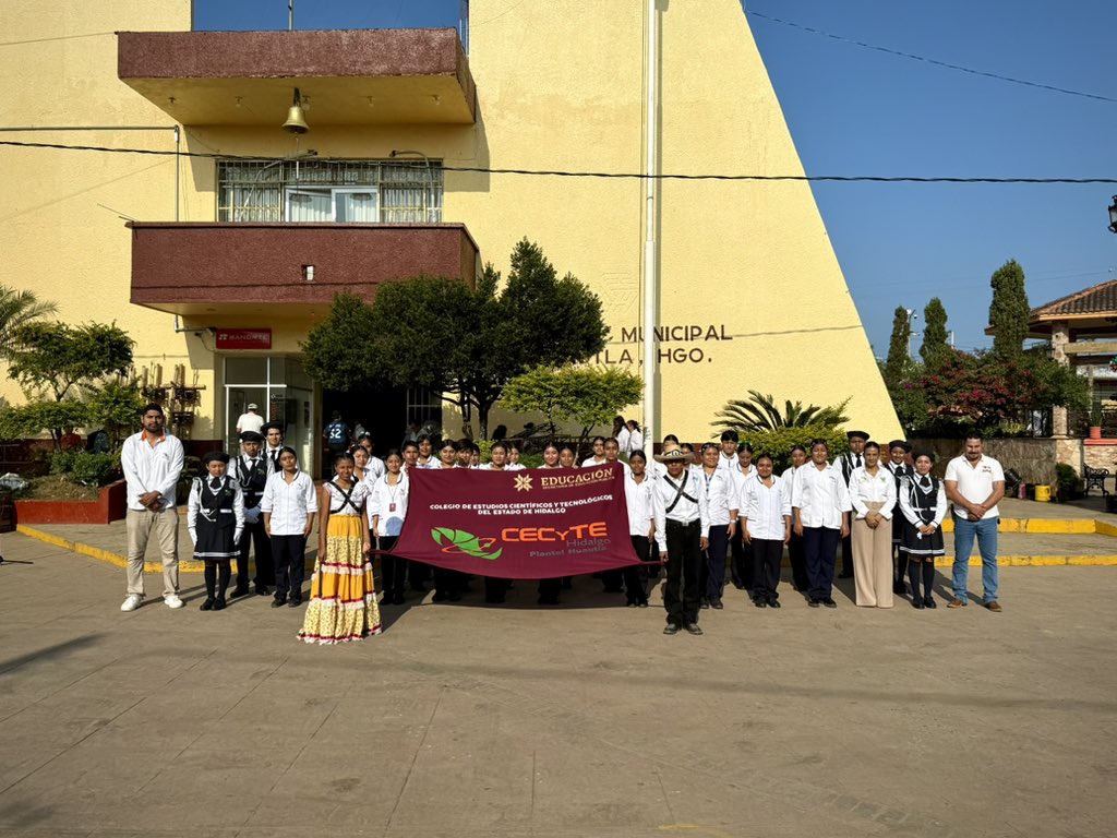 CecyteHuautla's tweet image. Hoy, 20 de noviembre, en el marco de la conmemoración del 115 Aniversario del Inicio de la Revolución Mexicana, el CECyTEH Huautla participó con gran orgullo en el evento organizado por el Ayuntamiento del Municipio de Huautla, presidido por el Ing. Jorge Alberto Hernández Cortés