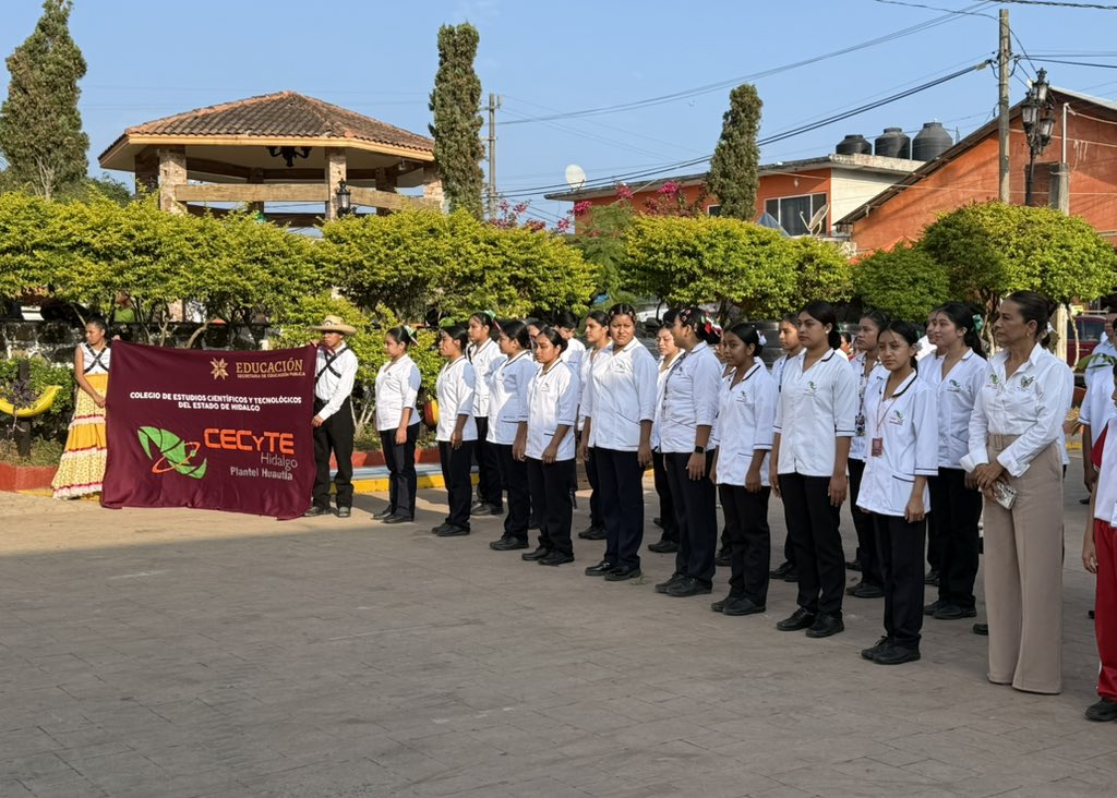 CecyteHuautla's tweet image. Hoy, 20 de noviembre, en el marco de la conmemoración del 115 Aniversario del Inicio de la Revolución Mexicana, el CECyTEH Huautla participó con gran orgullo en el evento organizado por el Ayuntamiento del Municipio de Huautla, presidido por el Ing. Jorge Alberto Hernández Cortés
