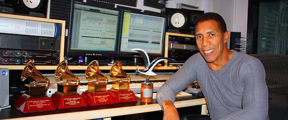 Life update: Ive bee scaling back my streaming schedule to care for my mother as well as my my father who. Alzheimer's. This video has been the hardest thing I've ever done. I've shared more about this journey this video trying to figure out what’s next. youtu.be/CS0wKeC37dQ?si…