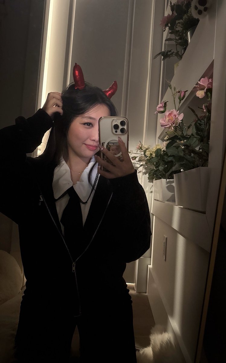 dressed up a little to watch chainsaw man 🤭