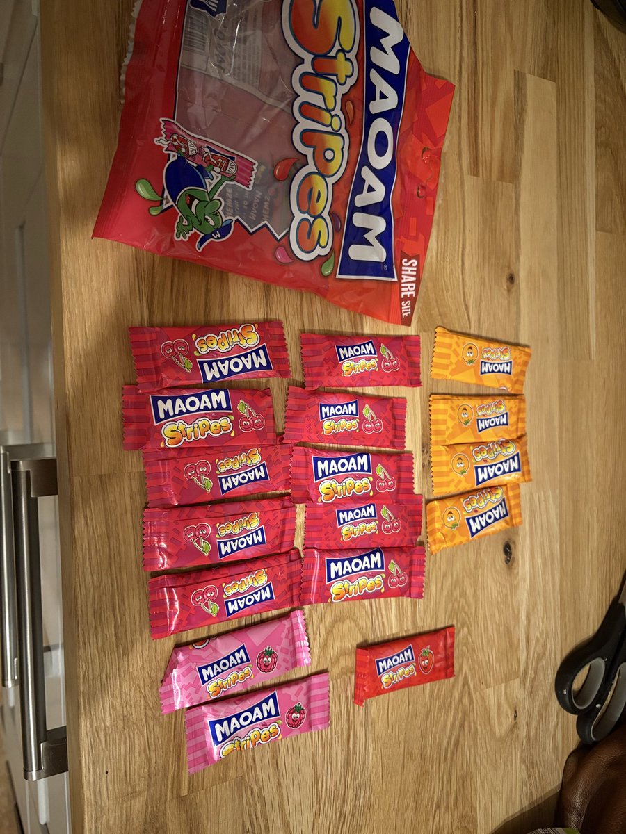 Victoria Moore tweet media