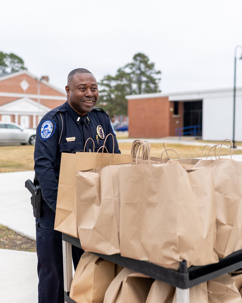Elizabeth City State University tweet media