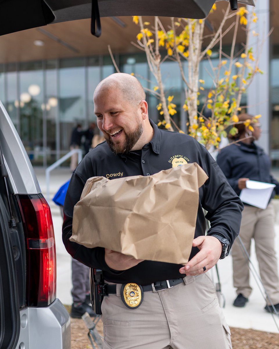 Elizabeth City State University tweet media