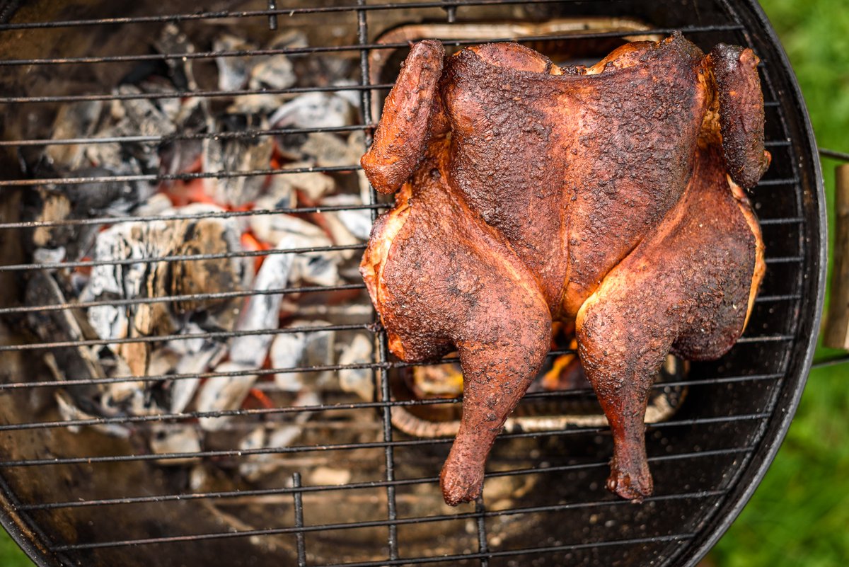 🔥🐔 Smoked Spatchcock Chicken 🐔🔥

A spatchcock chicken on the grill hits DIFFERENT!
Rub packed on thick breast, thighs, wings… nothing escapes the flavor!

#BBQBrosRubs #SpatchcockChicken #SmokedChicken #BBQLife #GrillMasters #LowAndSlow #JuicyChicken #BBQCommunity