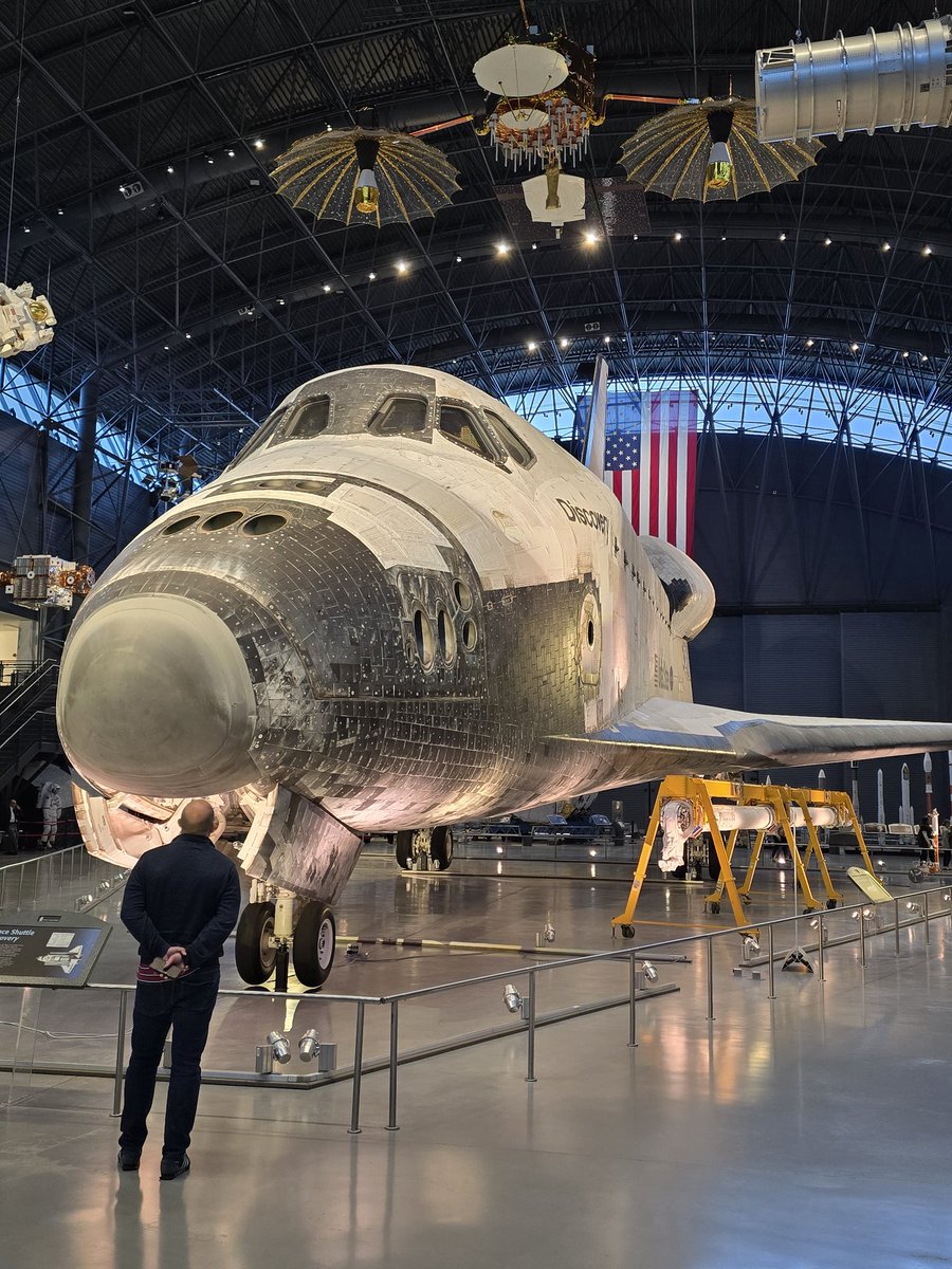 Made it to the Steven F. Udvar-Hazy Center, Smithsonian Air and Space museum in Virginia to visit space shuttle Discovery.