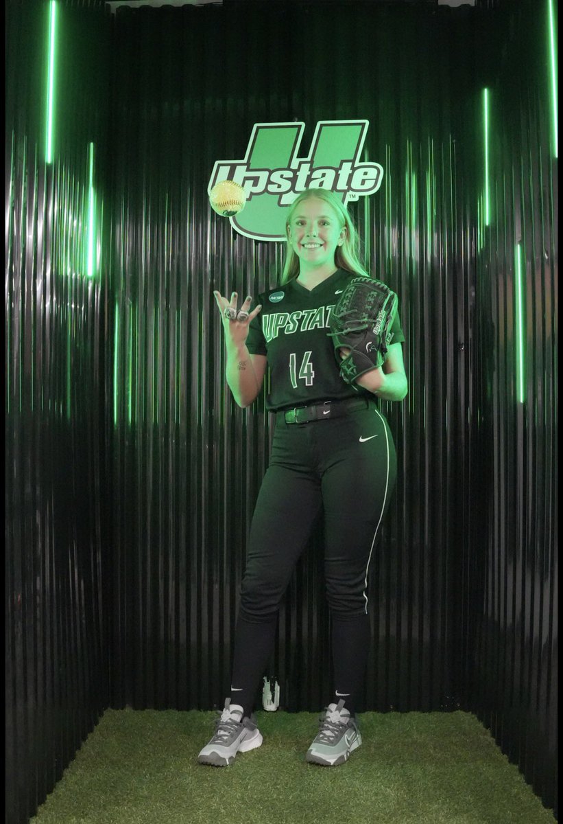 UpstateSoftball's tweet image. Life has a nice ring to it 💍

#SpartanArmy ⚔️