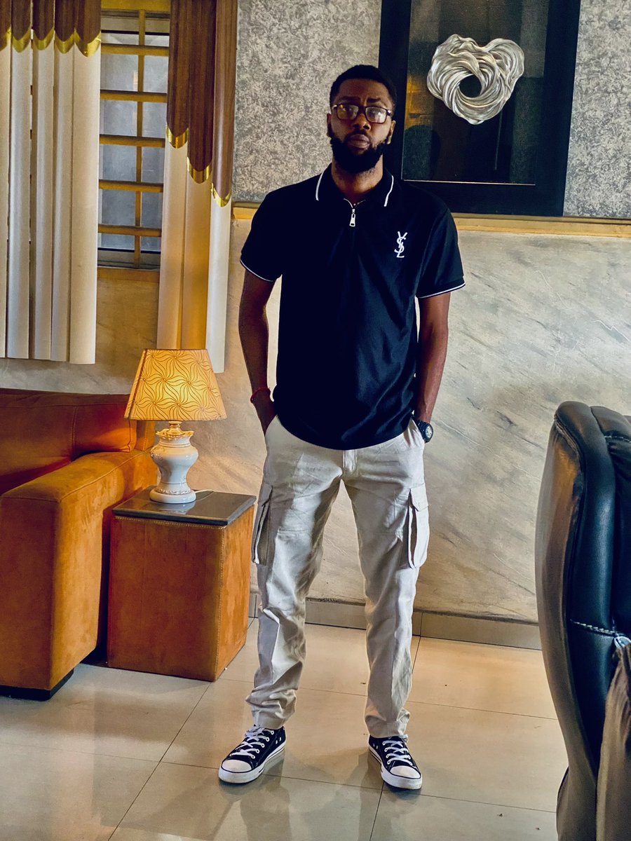 gozkybrain4u's tweet image. Hello Devs, what do you look like? 

Introduce yourself with a picture.