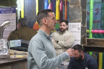 Antonio Bello debatiendo en el foro xerecista