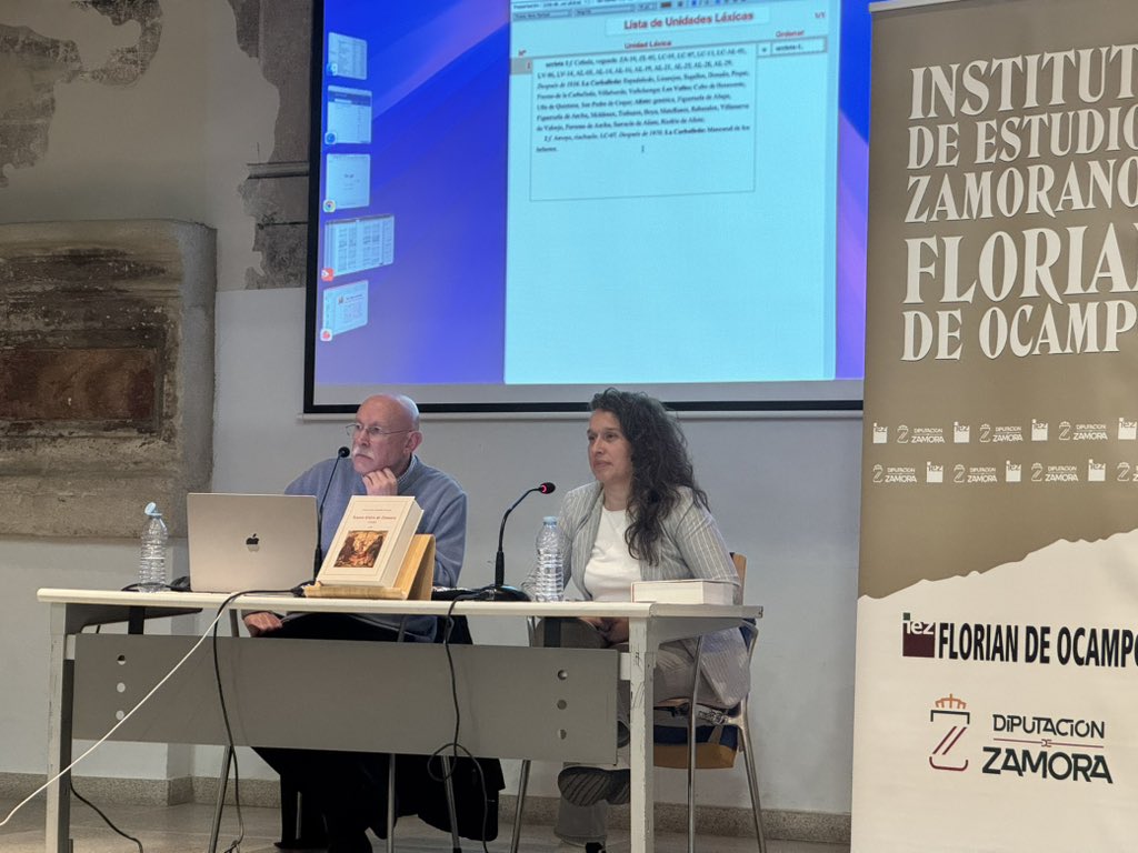 Presentación de “Tesoro léxico de Zamora”, de Juan Carlos González Ferrero, en la Biblioteca Pública de Zamora, en estos momentos