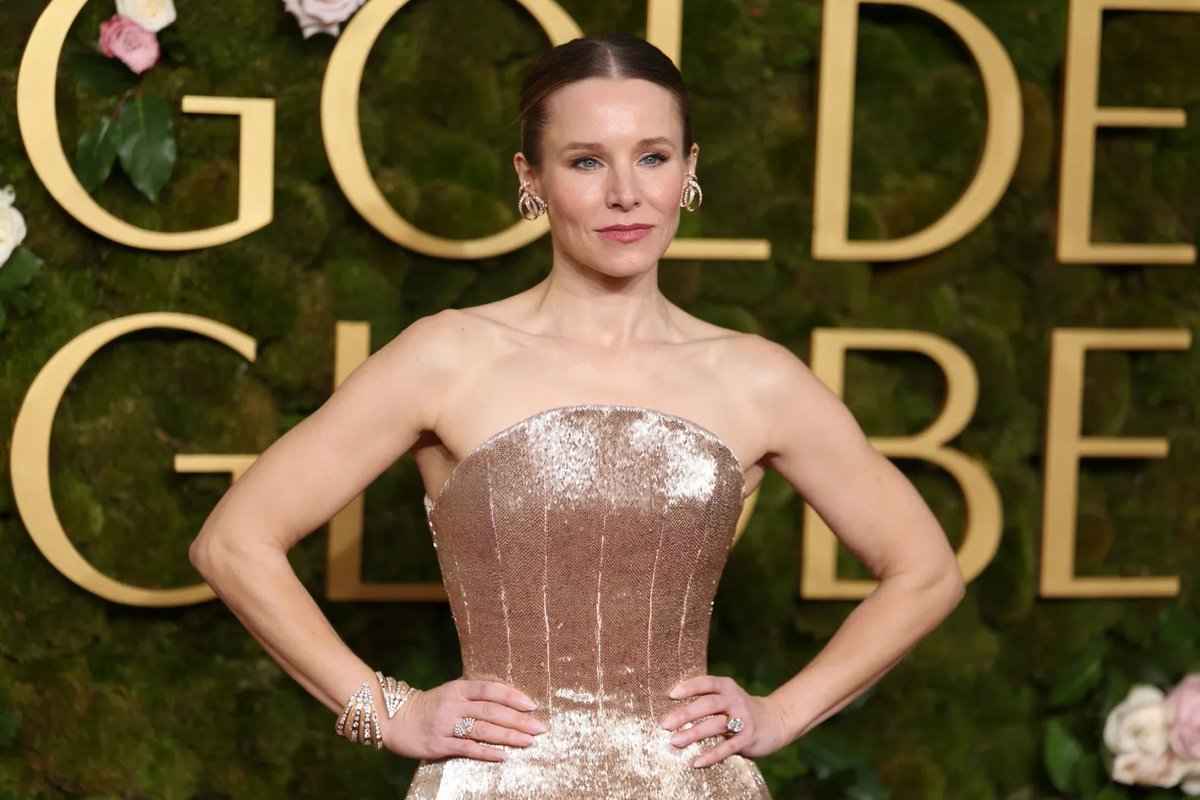 RollingStone's tweet image. Fox announced a massive new podcast on the life of Jesus starring Kristen Bell as the voice of Mary Magdalene.

Bell was blindsided by the announcement saying she recorded the audio for a separate project 15 years ago. 
rollingstone.com/tv-movies/tv-m…