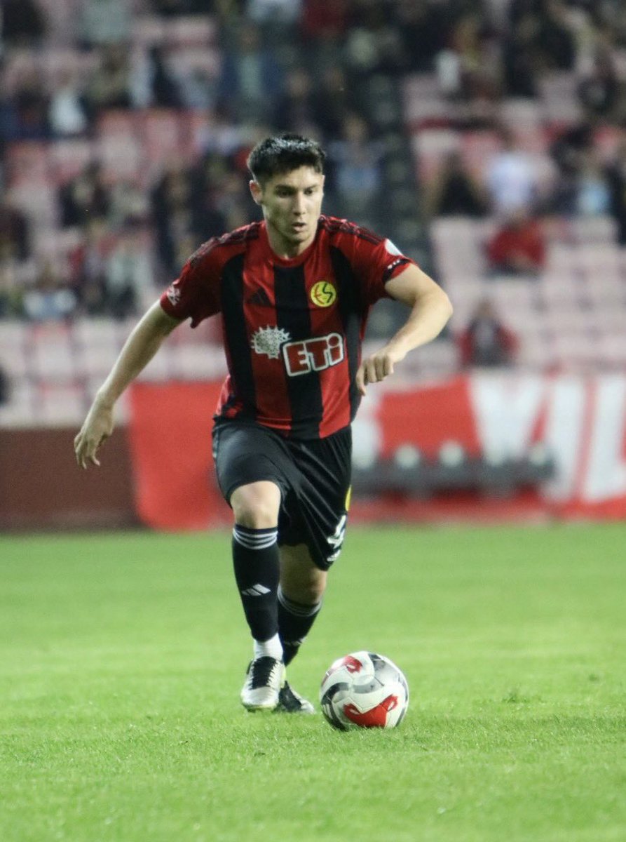 alnımız ak, başımız dik;  😉