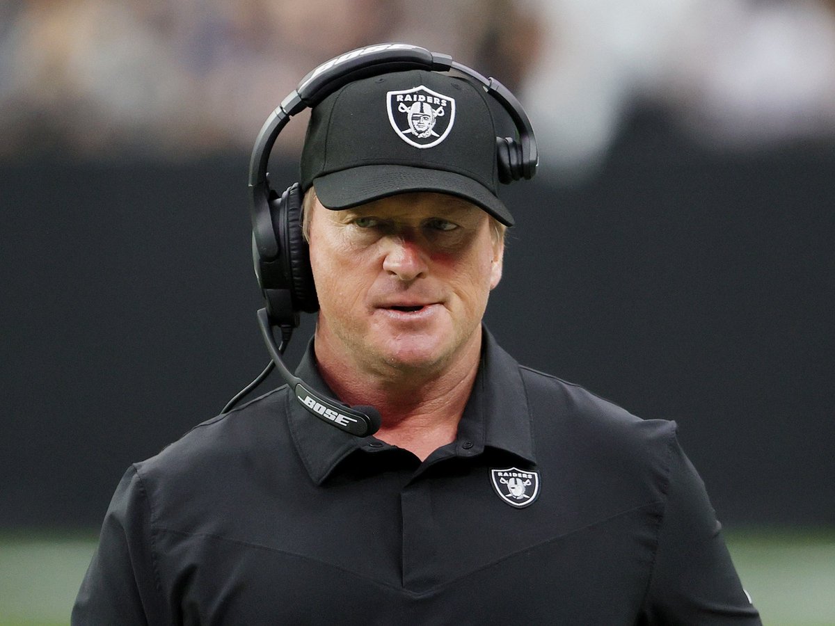 jakotasain's tweet photo. SOURCES: I can confirm that University of Arkansas officials are on this plane landing in Tampa Bay to conduct an official interview with Jon Gruden. 

Gruden the former NFL head coach and 2003 Super Bowl champion has expressed major interest in coaching again. https://t.co/vabwrUPVsH