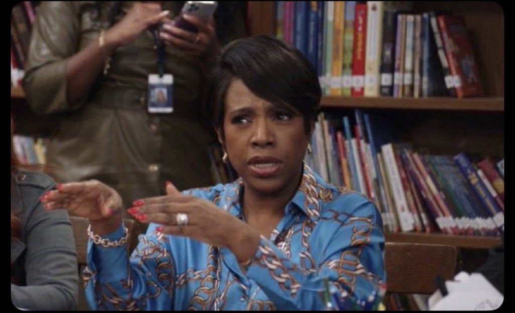 iRoyGBiv's tweet image. Lemme tell y’all something.  I do not reward disrespect with cordialities. 

Y’all like to disrespect people but want to still be able to interact and move forward without doing the actual work of apologizing and taking accountability.

Girl, Fuck You. Not with me.