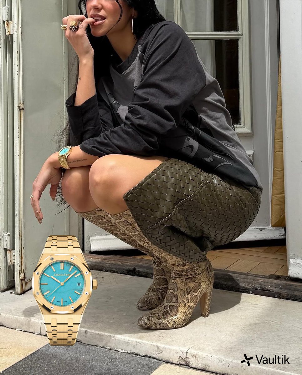 Collect Card by Vaultik tweet media