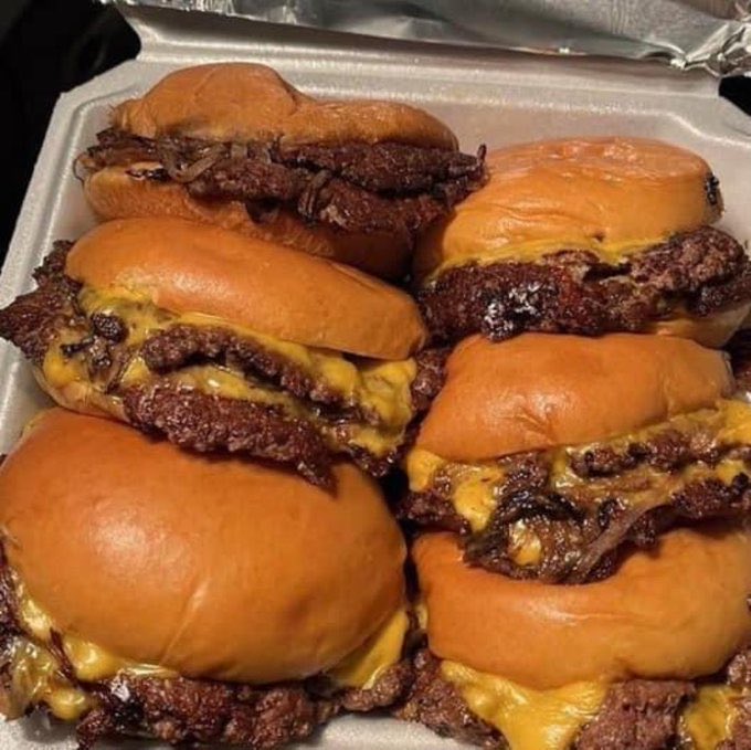 chefsevenn's tweet image. No lying… how many of these could you eat?