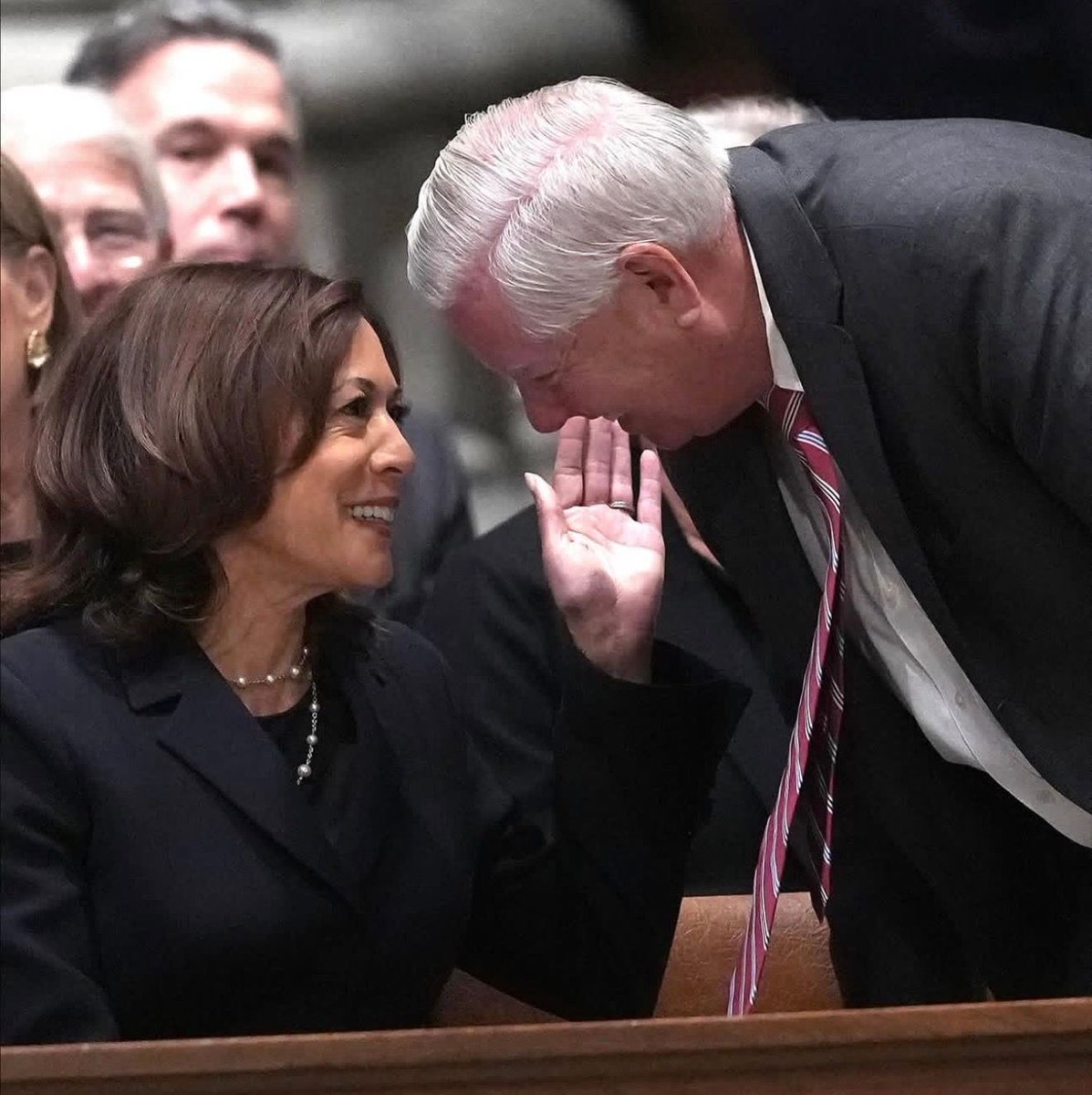 yashar's tweet image. Former Vice-President Kamala Harris and Senator Lindsey Graham greet each other at Dick Cheney’s funeral. 

Photo: Getty Images