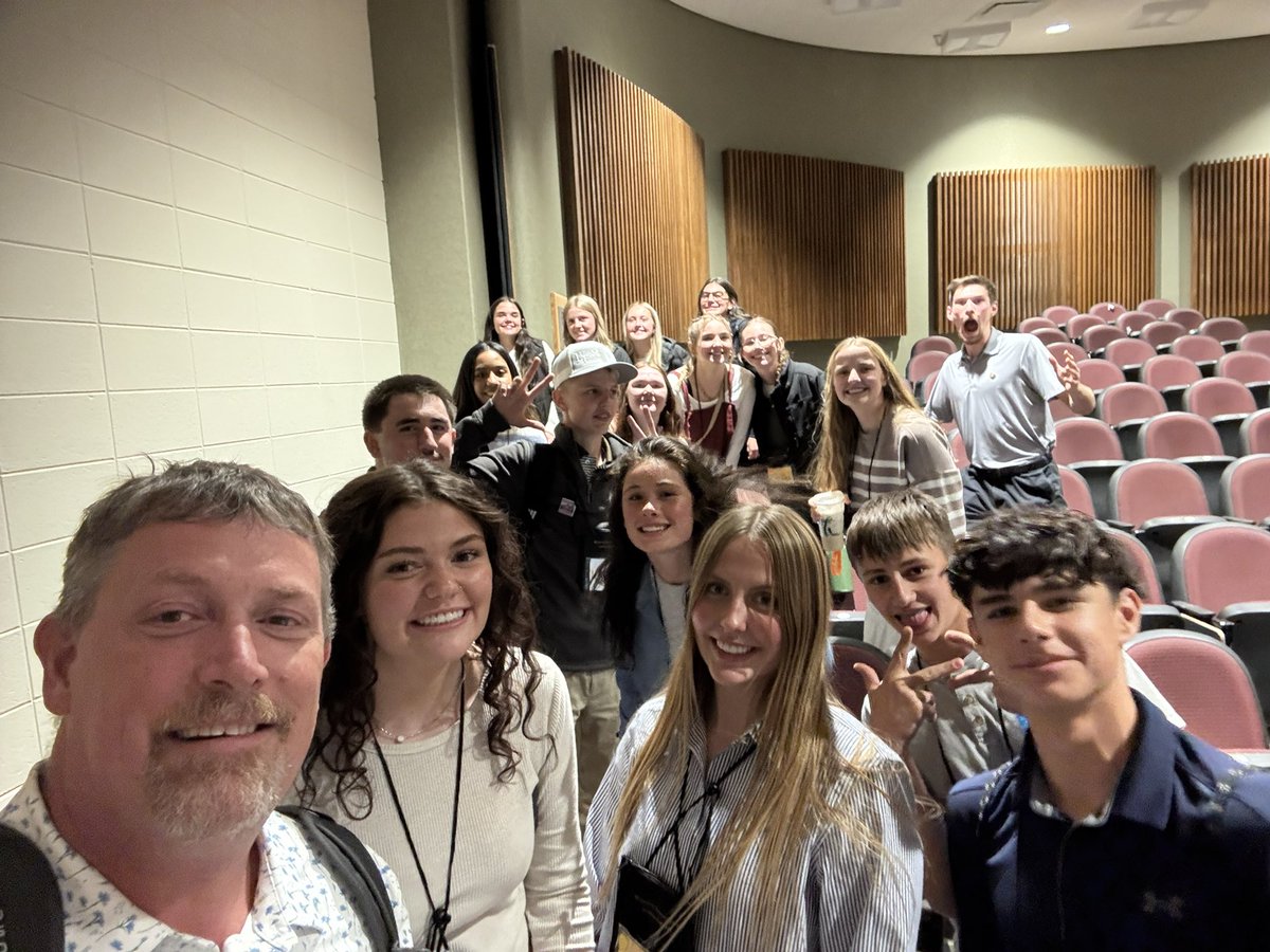 T_Sweeter's tweet image. Had a great couple of days with some of our best at state student council. Learned lots about community service, leadership, and how to dance the night away. #gohornets