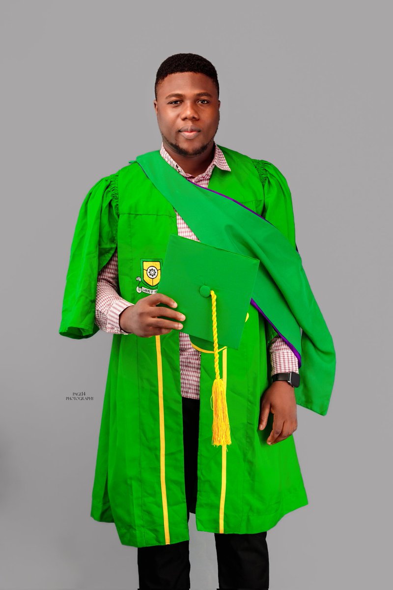 softwareengng's tweet image. Best graduating student computer engineering ND 2020 and Best graduating 🎓 student Computer engineering HND 2025🥳🥳🥳