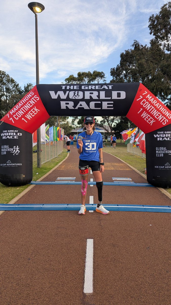 NCrunnerjacky's tweet image. 7 Marathons 7 Continents in 1 week. 
Africa (Cape Town)- Done
Antarctica - Done
Australia (Perth) - Done
Asia (Abu Dhabi)- Done
Europe (Portugal)- Done
South America (Colombia)- Done 
next up America (Miami)