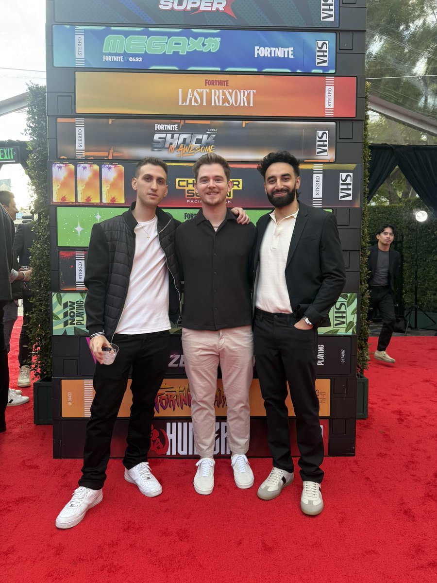 SavageMike tweet media