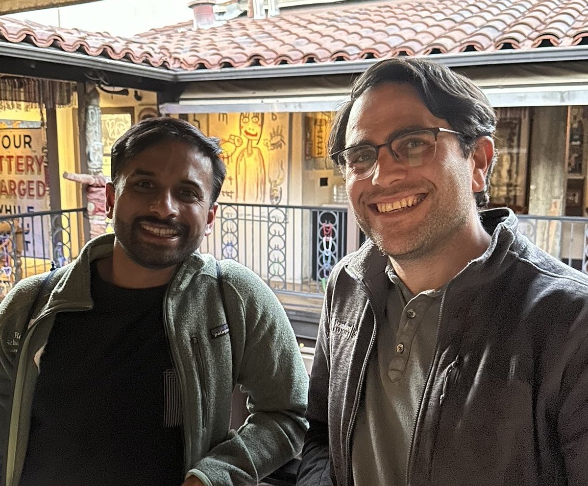 StanDOMFellows's tweet photo. 👋 Say hi to some of our #StanDOM Translational Investigator Program (TIP) trainees! 

To learn more about Stanford TIP, please visit their website: https://t.co/qEmsC527oU

#physicianscientist #stanfordmedicine #research https://t.co/EGzTbeEEak