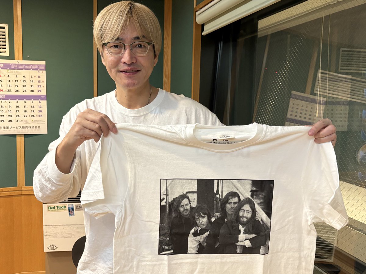 DAYBREAK802765's tweet photo. 【FM802&amp;FM COCOLO 
DUAL MUSIC PROGRAM】

DJ：西田新がお届け🎤

＼＼＼ DAYBREAK／／／

【6時台プレゼント】
🎁ザ・ビートルズ「アンソロジー」Tシャツ

メッセージ・リクエストはこちらから👇
📮▶︎ https://t.co/cxlzl5uBek

#デイブレ
#起きたら802 #fmcocolo765 https://t.co/tf5HmqQ0Rs