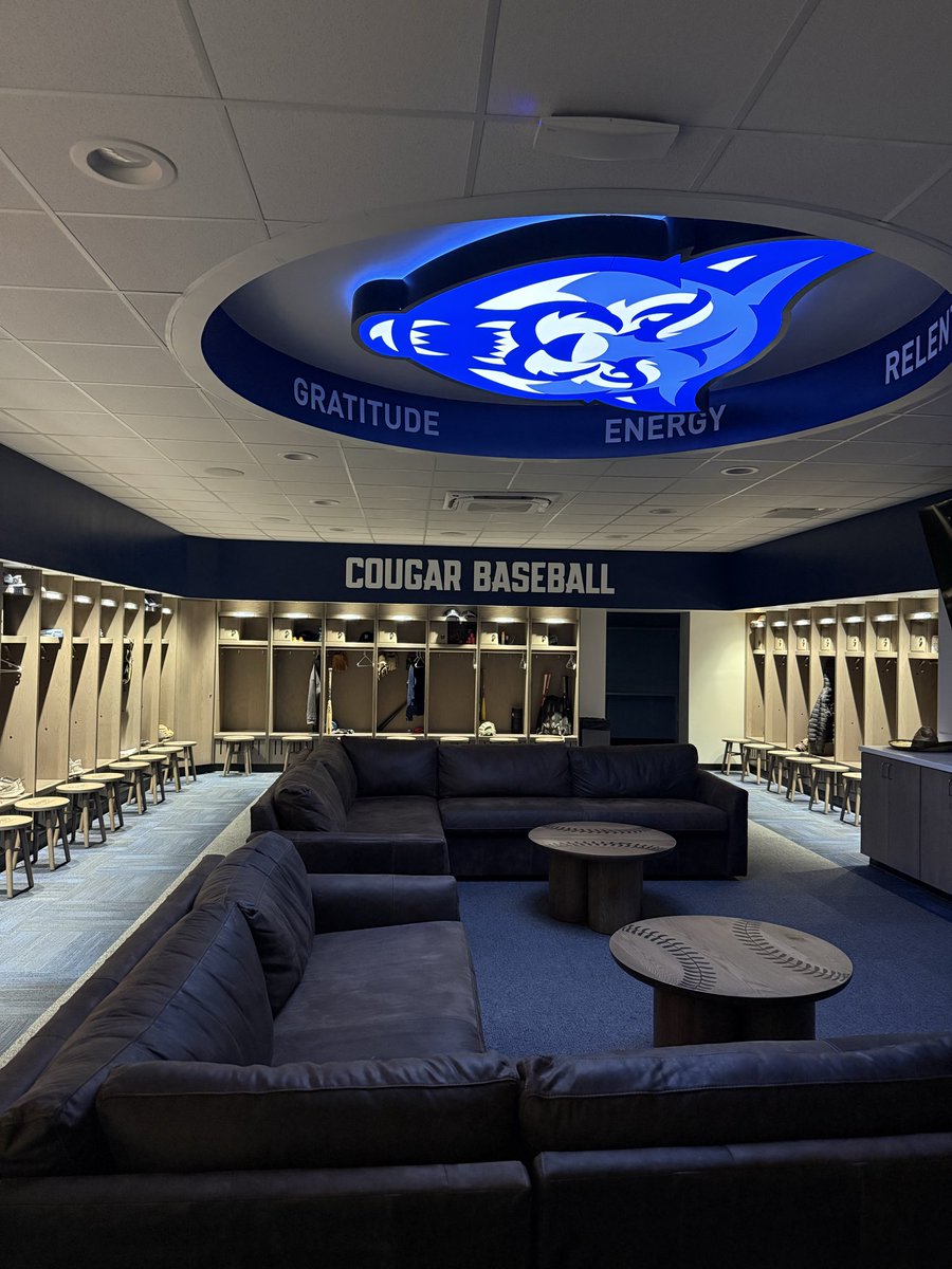 CaptainCoop14's tweet image. Thankful for the opportunity to come down and visit @MVNUBaseball . Great facilities and atmosphere , not to mention the great history of baseball . I look foward to future conversations with the program . Thank you @HanzieJake for the invite. @BaseballFindlay @MVNU_Cougars