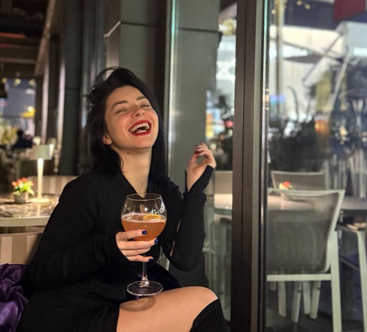 Hayatında erkek olmayan kızlar mutlu olur..