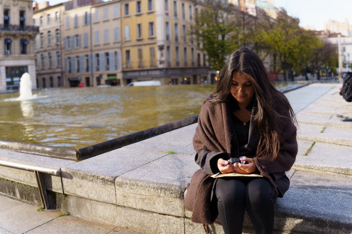 leparisien_fdiv's tweet photo. « Leur dire que mon frère n’est pas qu’un fait divers » : à Marseille, Rafika aurait tant voulu parler aux ministres
➡️ https://t.co/5ksiuHq7XI https://t.co/nIPPk56vIu