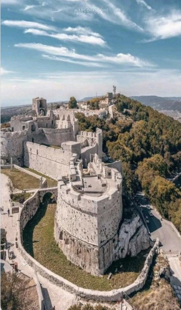 dianahenryart's tweet image. Monte Gargano in Apulia, Italy.

In the 5th century, Saint Michael appeared here outside of a cave where this church was built.